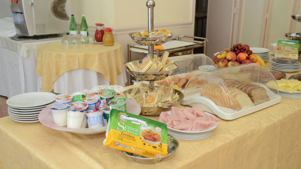 sala-colazione-hotel-terminus-fiuggi-9339